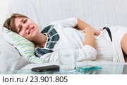 Girl having bad splentis pain. Стоковое фото, фотограф Яков Филимонов / Фотобанк Лори