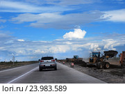 Прокладка дороги. Автомобили и спецтехника. Стоковое фото, фотограф Валерий Тырин / Фотобанк Лори