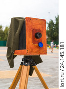 The old camera on street. Стоковое фото, фотограф Володина Ольга / Фотобанк Лори