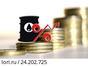 Бочка для нефти и процент на фоне денег. Стоковое фото, фотограф Сергеев Валерий / Фотобанк Лори