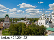Вид на Ростовский кремль с Водяной башни (2014 год). Редакционное фото, фотограф Александр Щепин / Фотобанк Лори