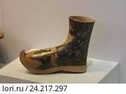 Обувь минойской эры. Археологический музей, Ираклион. Крит, Греция (2016 год). Стоковое фото, фотограф Алексей Сварцов / Фотобанк Лори