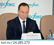 Павел Сергеевич Шапкин, председатель Национального союза защиты прав потребителей (НСЗПП), на пресс-конференции в информационном агентстве "Интерфакс" (2016 год). Редакционное фото, фотограф Александр Замараев / Фотобанк Лори