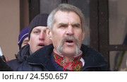 Украинский патриотический флэш-моб, песня (2016 год). Редакционное видео, видеограф Потийко Сергей / Фотобанк Лори