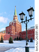 Троицкая башня (ранее — Богоявленская, Ризоположенская, Знаменская, Куретная) Московского Кремля (2016 год). Стоковое фото, фотограф Илюхина Наталья / Фотобанк Лори