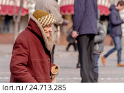 Бабушка (2015 год). Редакционное фото, фотограф Хайрятдинов Ринат / Фотобанк Лори
