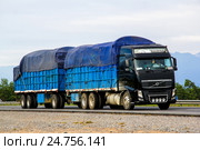 Volvo FH (2015 год). Редакционное фото, фотограф Art Konovalov / Фотобанк Лори
