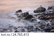 Каменный берег Черного моря. Стоковое фото, фотограф Анна Костенко / Фотобанк Лори