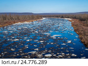 Spring landscape with debacle, river, forest and clouds on blue sky. Стоковое фото, фотограф Оксана Владимировна Грачева / Фотобанк Лори
