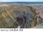 Diamond mining pit in the town of Aykhal, Yakutia, Russia. ALROSA. Редакционное фото, фотограф Оксана Владимировна Грачева / Фотобанк Лори