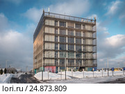 Москва. Инноград "Сколково" Бизнес-центр "Гиперкуб". Архитектор Борис Бернаскони. (2017 год). Редакционное фото, фотограф Светлана Васильева / Фотобанк Лори