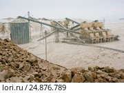 Добыча медной руды. Бункерный склад руды. Стоковое фото, фотограф Юлия Врублевская / Фотобанк Лори