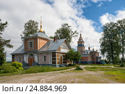 Важеозерский Спасо-Преображенский мужской монастырь. Церковь Иоанна Рыльского и Иоанна Кронштадтского и Церковь Преображения Господня (2014 год). Стоковое фото, фотограф Юлия Бабкина / Фотобанк Лори