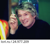 Александр Абдулов - советский и российский актёр театра и кино, кинорежиссёр, народный артист РСФСР. Редакционное фото, фотограф Борис Кавашкин / Фотобанк Лори