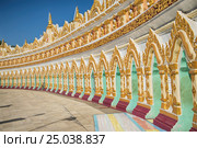 Галерея  пещерной пагоды U Min Thonze Temple. Сагайн (окрестности города Мандалай), Мьянма (2016 год). Стоковое фото, фотограф Виктор Карасев / Фотобанк Лори