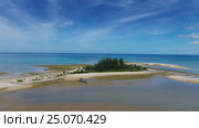 Aerial video of cape and sea in Khao Lak. Стоковое видео, видеограф Михаил Коханчиков / Фотобанк Лори