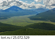 Kronotsky Nature Reserve on Kamchatka Peninsula. View from helicopter. (2016 год). Редакционное фото, фотограф Юлия Машкова / Фотобанк Лори