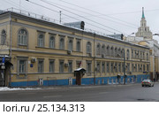 Басманный районный суд - здание,Basmanny District Court of Moscow in the winter (2017 год). Стоковое фото, фотограф hank / Фотобанк Лори
