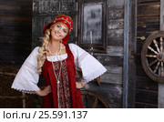 Beautiful woman portrait in russian style. Beautiful Russian girl in traditional dress. Russian style. Стоковое фото, фотограф Воронин Владимир Сергеевич / Фотобанк Лори
