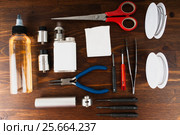 Set to vape. Tools, candy, liquid, RDA, RTA. Стоковое фото, фотограф Сергей Лабутин / Фотобанк Лори