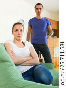 Сouple having quarrel at home. Стоковое фото, фотограф Яков Филимонов / Фотобанк Лори
