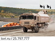 Freight military vehicle MZKT-600100 (2015 год). Редакционное фото, фотограф Elena Odareeva / Фотобанк Лори
