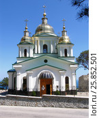 Церковь Архистратига Божия Михаила. Крым, Ореанда. Ялтинский архитектор Вячеслав Бондаренко (2009 год). Стоковое фото, фотограф Анатолий Заводсков / Фотобанк Лори