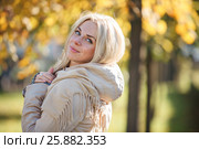 Cute girl in autumn sunny day. Стоковое фото, фотограф Виктория Никифорова / Фотобанк Лори