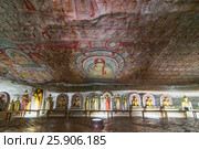Cave of the Great Kings, Dambulla Cave Temples, UNESCO World Heritage Site, Central Province, Sri Lanka, Asia. Стоковое фото, агентство BE&W Photo / Фотобанк Лори