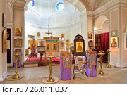 Иконостас Домовой церкви Живоначальной Троицы в Большом Гатчинском дворце (2017 год). Редакционное фото, фотограф Максим Мицун / Фотобанк Лори