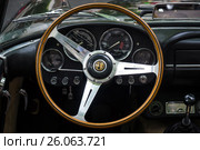 BERLIN - JUNE 14, 2015: Cabin of a luxury car Alfa Romeo 2600 Spider (Tipo 106), 1963. The Classic Days on Kurfuerstendamm. Редакционное фото, фотограф Sergey Kohl / Фотобанк Лори