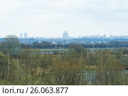 Вид на Гребной канал и жилой комплекс "Остров фантазий" в Крылатском (2012 год). Стоковое фото, фотограф Алёшина Оксана / Фотобанк Лори