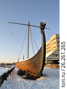 Драккар викингов. Россия, Ленинградская область, Выборг (2012 год). Стоковое фото, фотограф Яковлев Сергей / Фотобанк Лори
