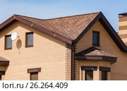 House with a gable roof window. Стоковое фото, фотограф Дмитрий Брусков / Фотобанк Лори