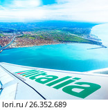 Fiumicino bay from the Alitalia aircraft (2016 год). Редакционное фото, фотограф Юрий Губин / Фотобанк Лори
