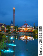SOCHI, RUSSIA - June 18, 2017: Lovely night view of Sochi Park, which entered the TOP-25 of the best parks in Europe in 2016. Редакционное фото, фотограф Анна Мартынова / Фотобанк Лори