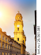Theatinerstrasse with view onTheatine Church of St. Cajetan (Theatinerkirche St. Kajetan) in Munich (2012 год). Стоковое фото, фотограф Куликов Константин / Фотобанк Лори