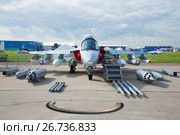 Як-130 - российский учебно-боевой самолёт, лёгкий штурмовик на авиасалоне МАКС-2017. Редакционное фото, фотограф Виктор Карасев / Фотобанк Лори