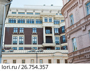 Жилой комплекс "Онегин". Улица Малая Полянка, 2. Москва. Россия (2017 год). Редакционное фото, фотограф E. O. / Фотобанк Лори