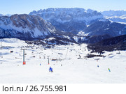 View of ski resort in Alps. Стоковое фото, фотограф Донцов Евгений Викторович / Фотобанк Лори