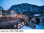 View of ski resort in Alps (2015 год). Редакционное фото, фотограф Донцов Евгений Викторович / Фотобанк Лори