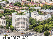 Екатеринбург . Вид на проспект Ленина и гостиницу «Исеть» (2017 год). Редакционное фото, фотограф Сергеев Валерий / Фотобанк Лори