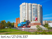 Паровоз Лунина. Мемориал Славы труженикам тыла 1941-45 гг. Улица Ивачева, 1а, Новосибирск, Сибирь, Россия (2017 год). Редакционное фото, фотограф Евгений Мухортов / Фотобанк Лори