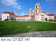 Бенедиктинский монастырь Гёттвайг (Stift Göttweig) близ города Кремз. Нижняя Австрия. (2017 год). Стоковое фото, фотограф Bala-Kate / Фотобанк Лори