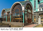 Museum of the locomotive of Provorny near the railway station in the city of Novosibirsk (2017 год). Редакционное фото, фотограф Юлия Машкова / Фотобанк Лори