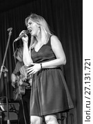 Юлия Дьячковская и резиденты клуба "Everjazz" Редакционное фото, фотограф Евгений Ткачёв / Фотобанк Лори