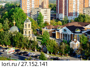 Московская область, город Одинцово, Храм Гребневской Иконы Божией Матери и  Социальный Православно-Культурный центр (2014 год). Редакционное фото, фотограф glokaya_kuzdra / Фотобанк Лори