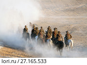 Реконструкция атаки на Беер Шеву силами Australian and New Zealand Army Corps (ANZAC) во время Первой мировой войны (2017 год). Редакционное фото, фотограф Irina Opachevsky / Фотобанк Лори