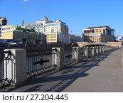 Водоотводный канал. Кадашевская набережная. Район Якиманка. Город Москва (2010 год). Стоковое фото, фотограф lana1501 / Фотобанк Лори