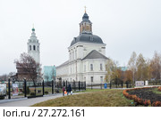 Город Тула, Вид на Николо-Зарецкую церковь и колокольню осенним днём (2017 год). Стоковое фото, фотограф Игорь Низов / Фотобанк Лори